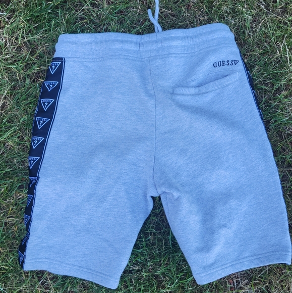 Retro Guess Drawstring Shorts - Picture 4 of 5